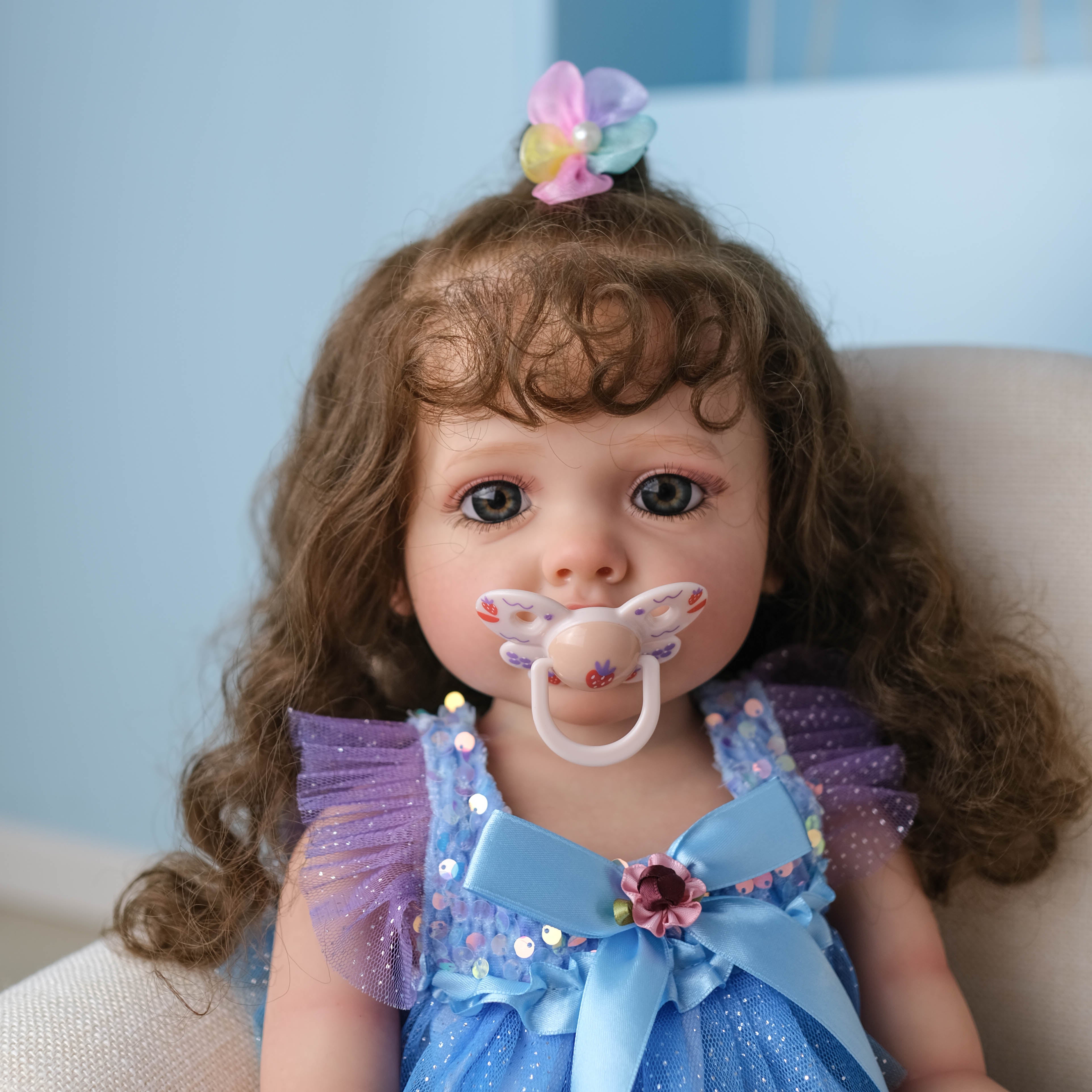 Bambola Reborn in Silicone Completa Maialen – 55 cm detail image 4