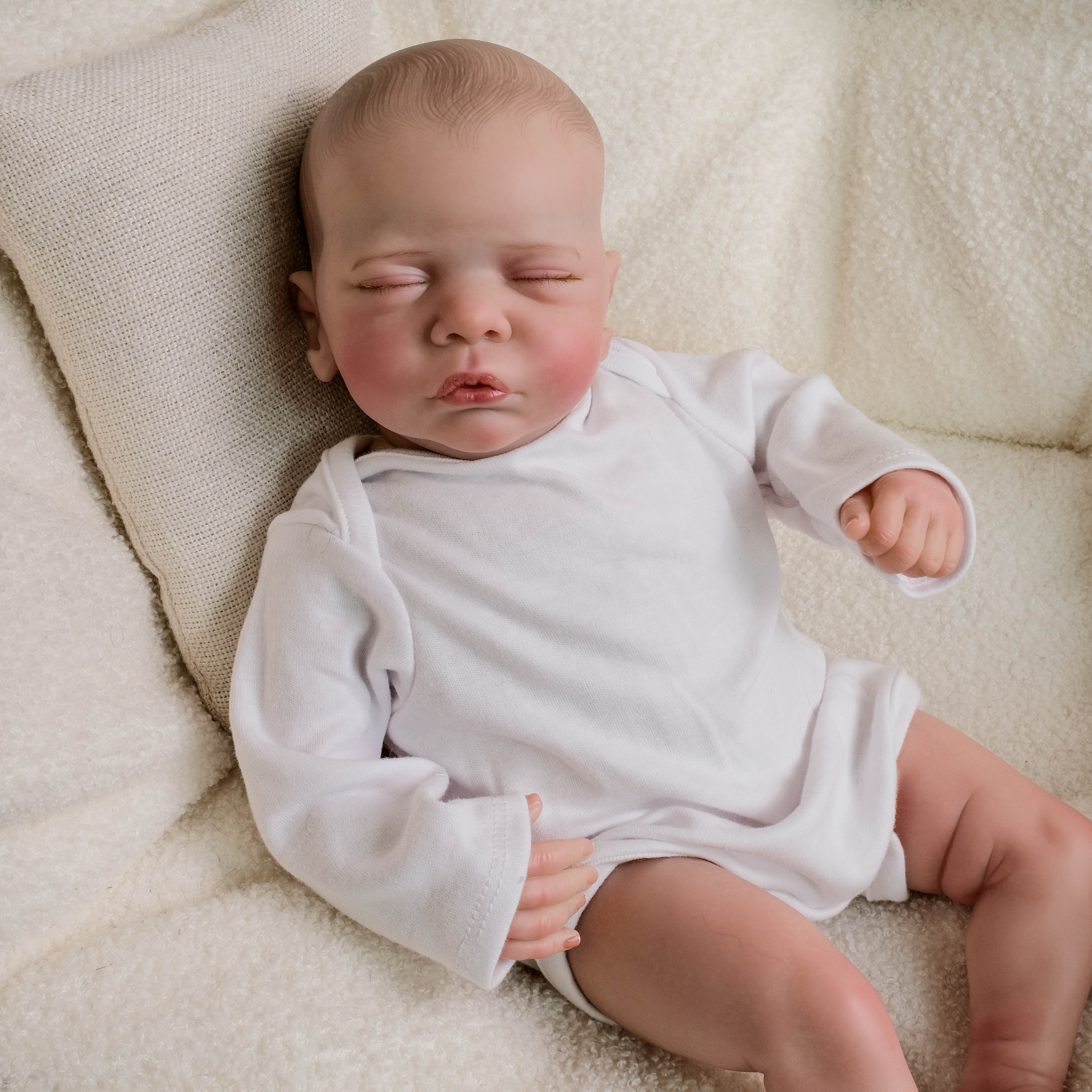 Lalka Reborn Winylowa Gabriela – 48 cm detail image 10