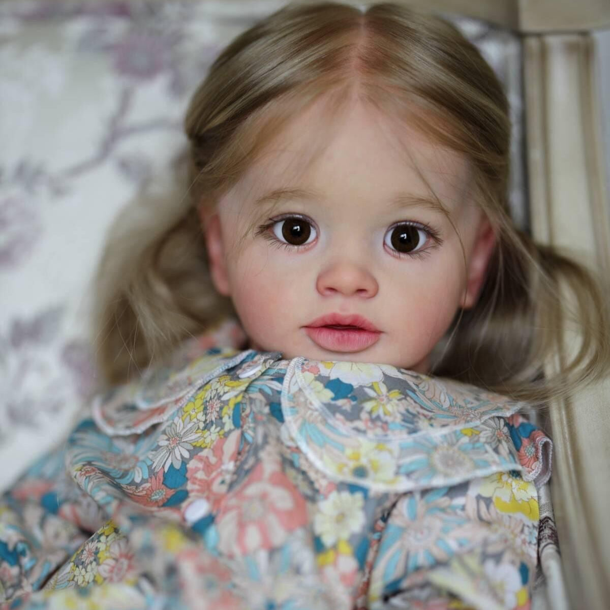 Bébé Reborn en Silicone Carmiña – 65 cm, avec Son