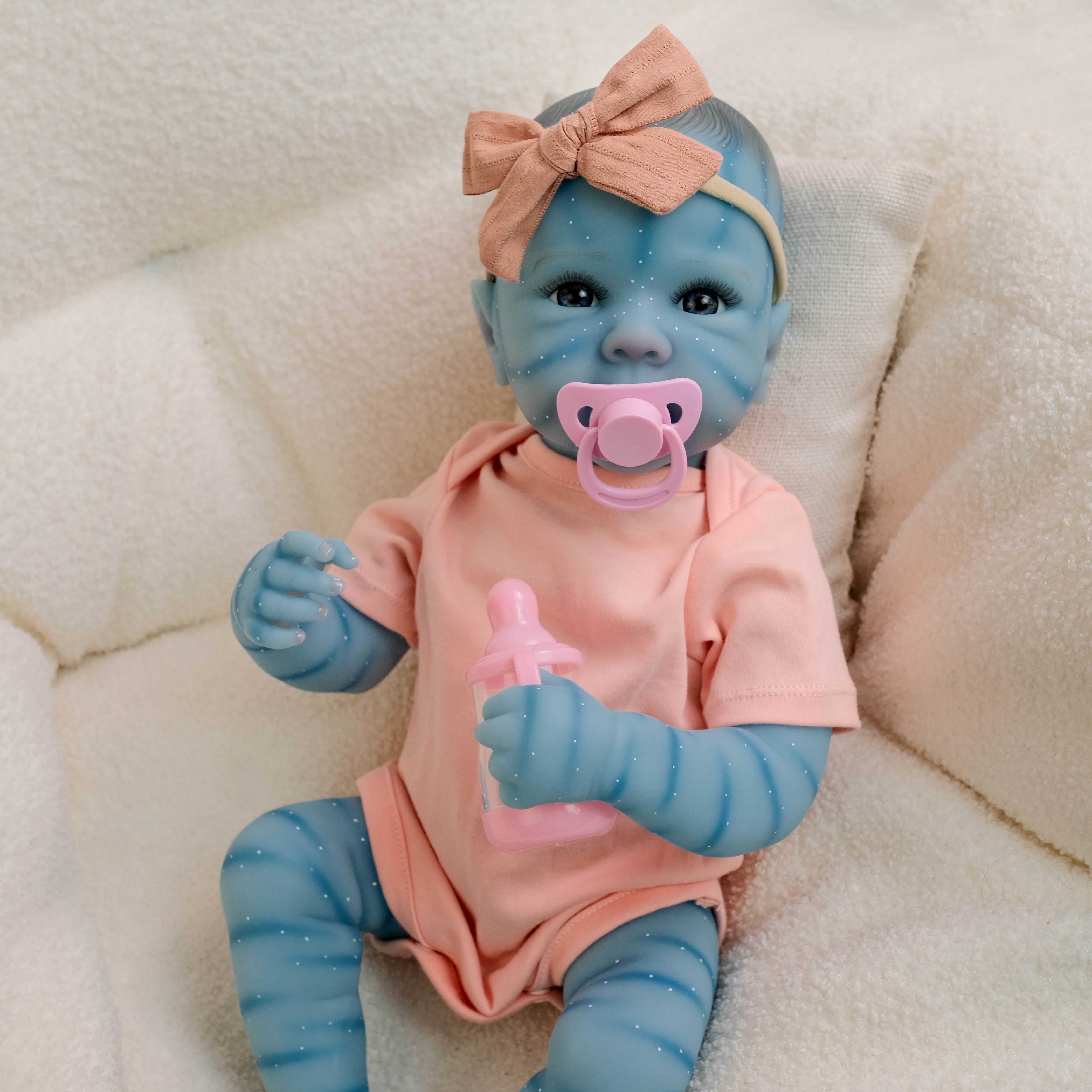 Lalka Reborn Winylowa Bernardo – 45 cm detail image 15