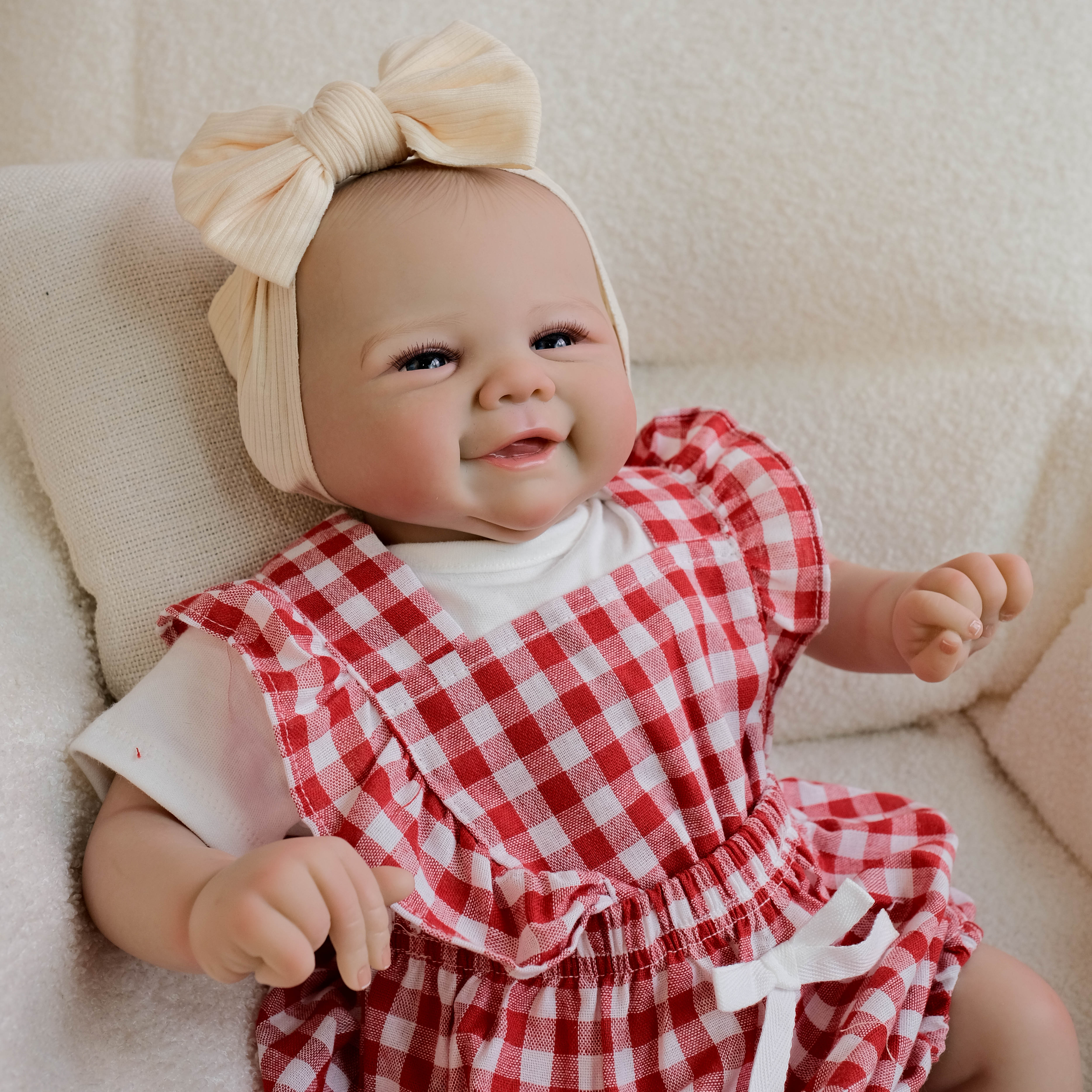 Lalka Reborn Winylowa Laura – 48 cm detail image 5