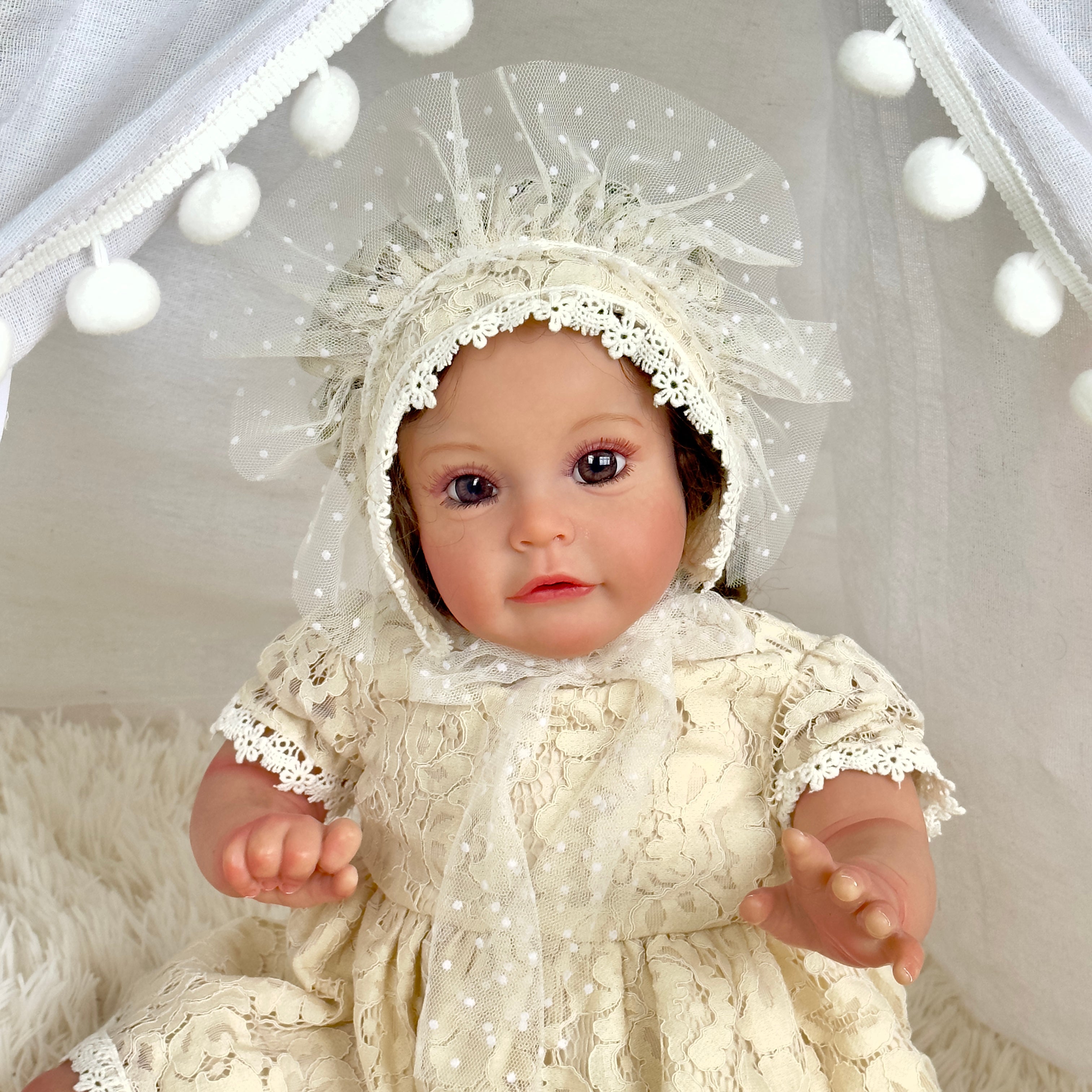 Lalka Reborn Winylowa Margarita – 60 cm, z Dźwiękiem detail image 2