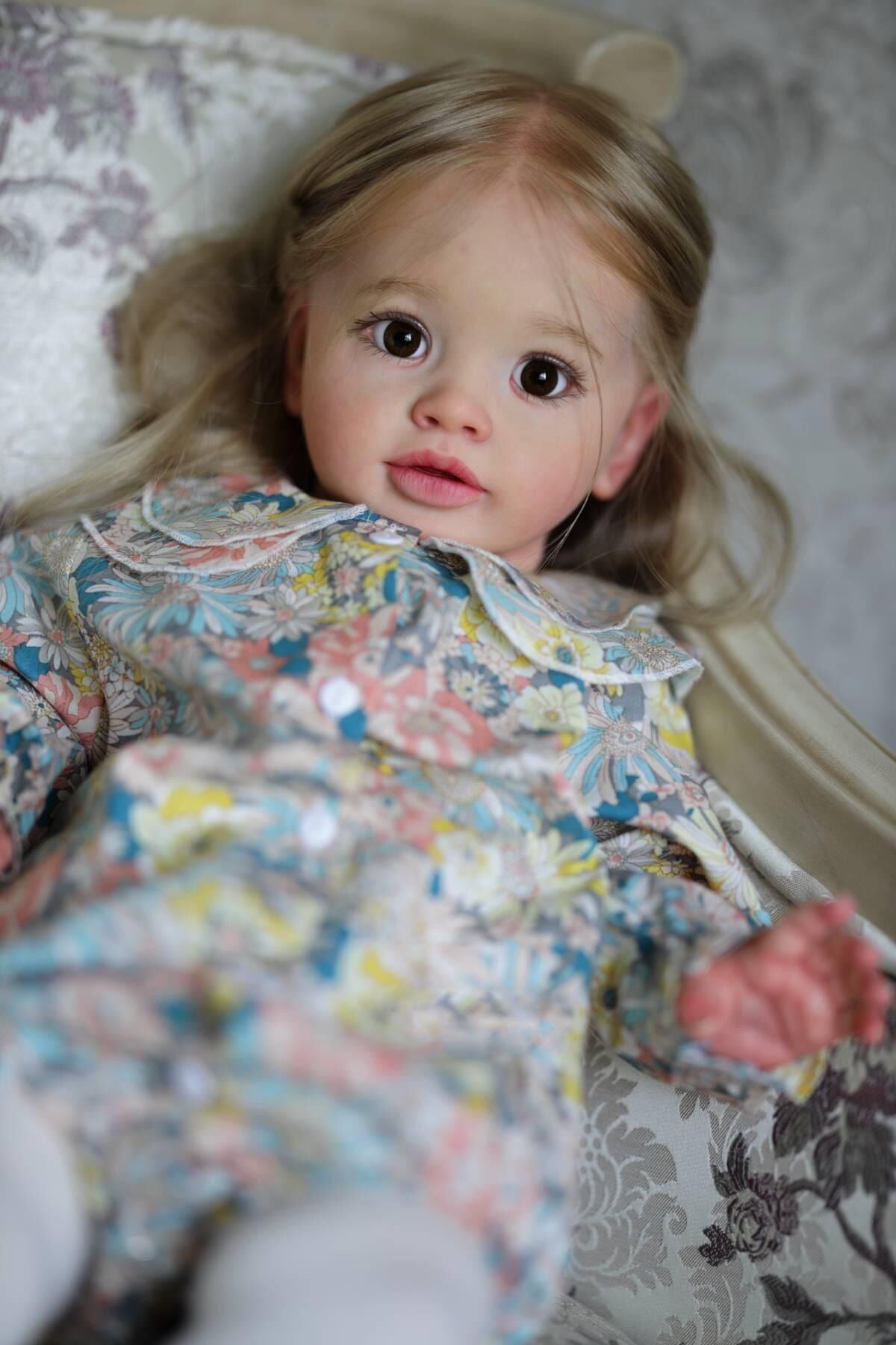 Bébé Reborn en Silicone Carmiña – 65 cm, avec Son detail image 2