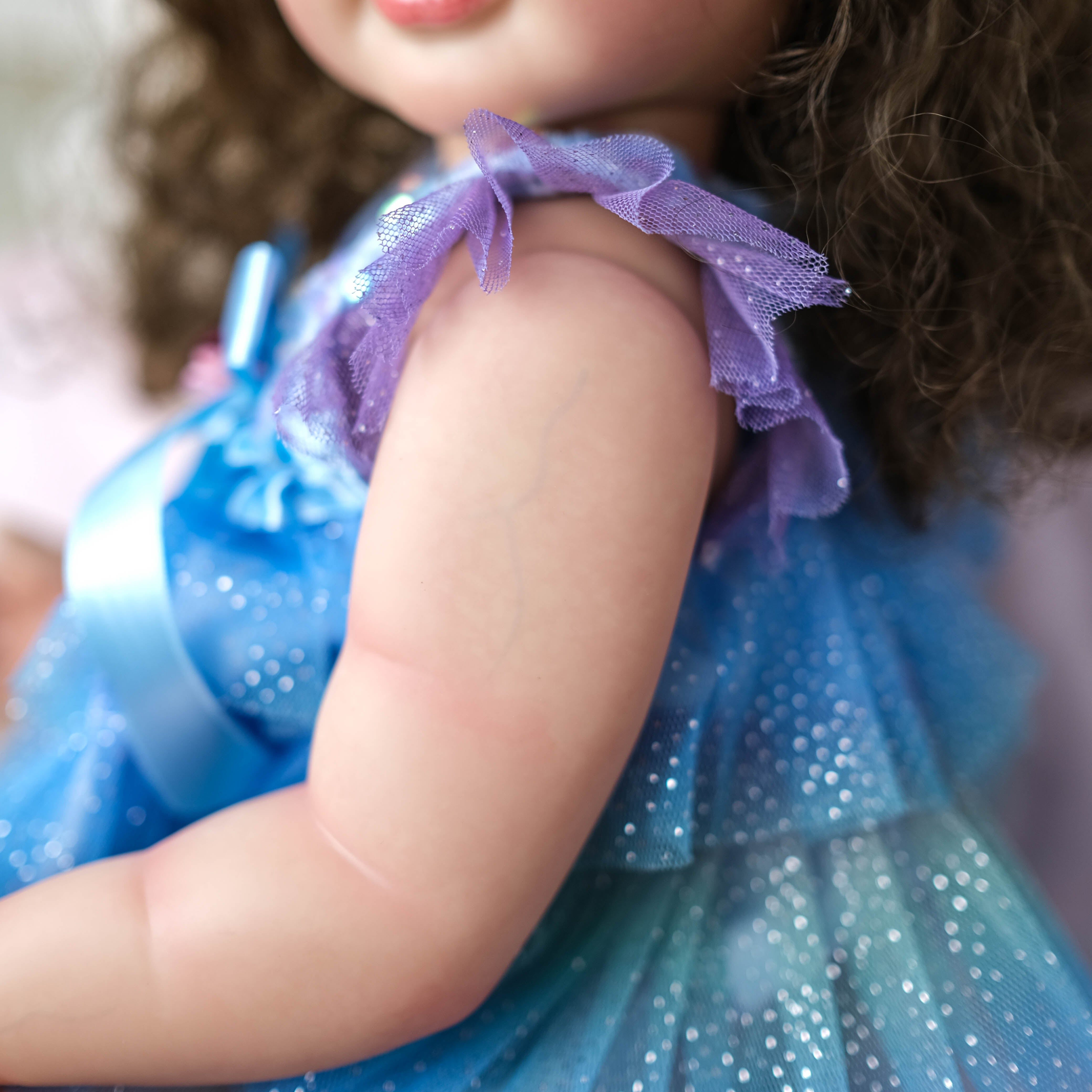 Bambola Reborn in Silicone Completa Maialen – 55 cm detail image 6