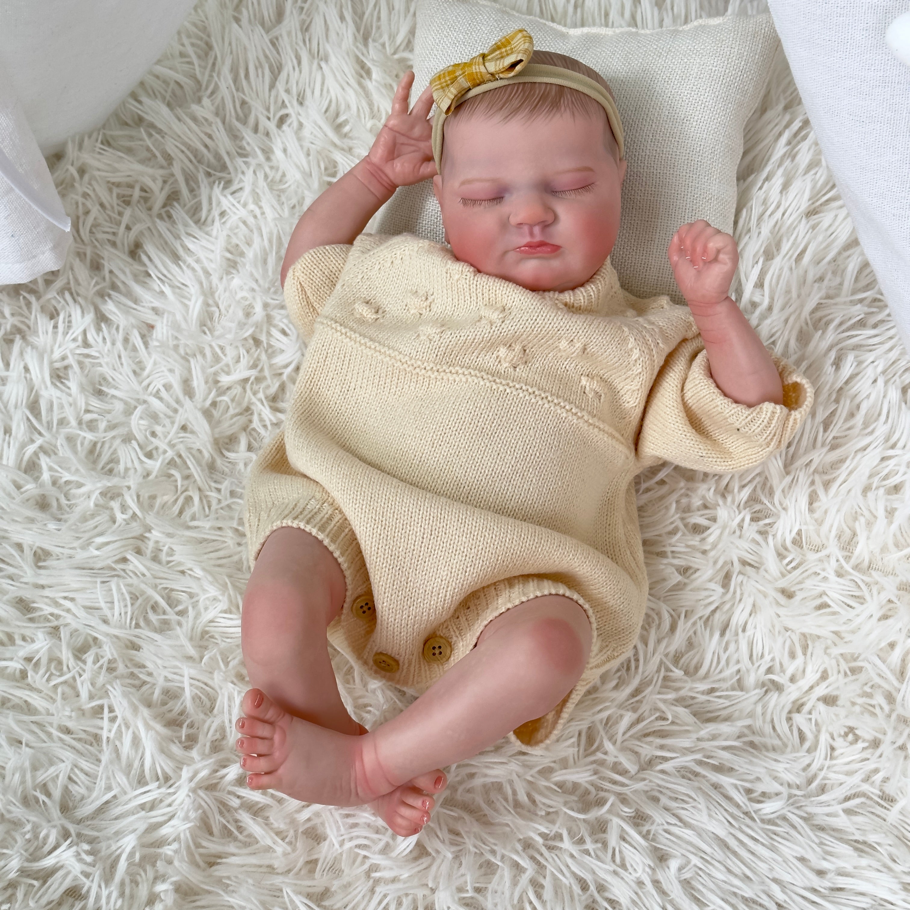 Bambola Reborn in Vinile Selena – 50 cm detail image 3