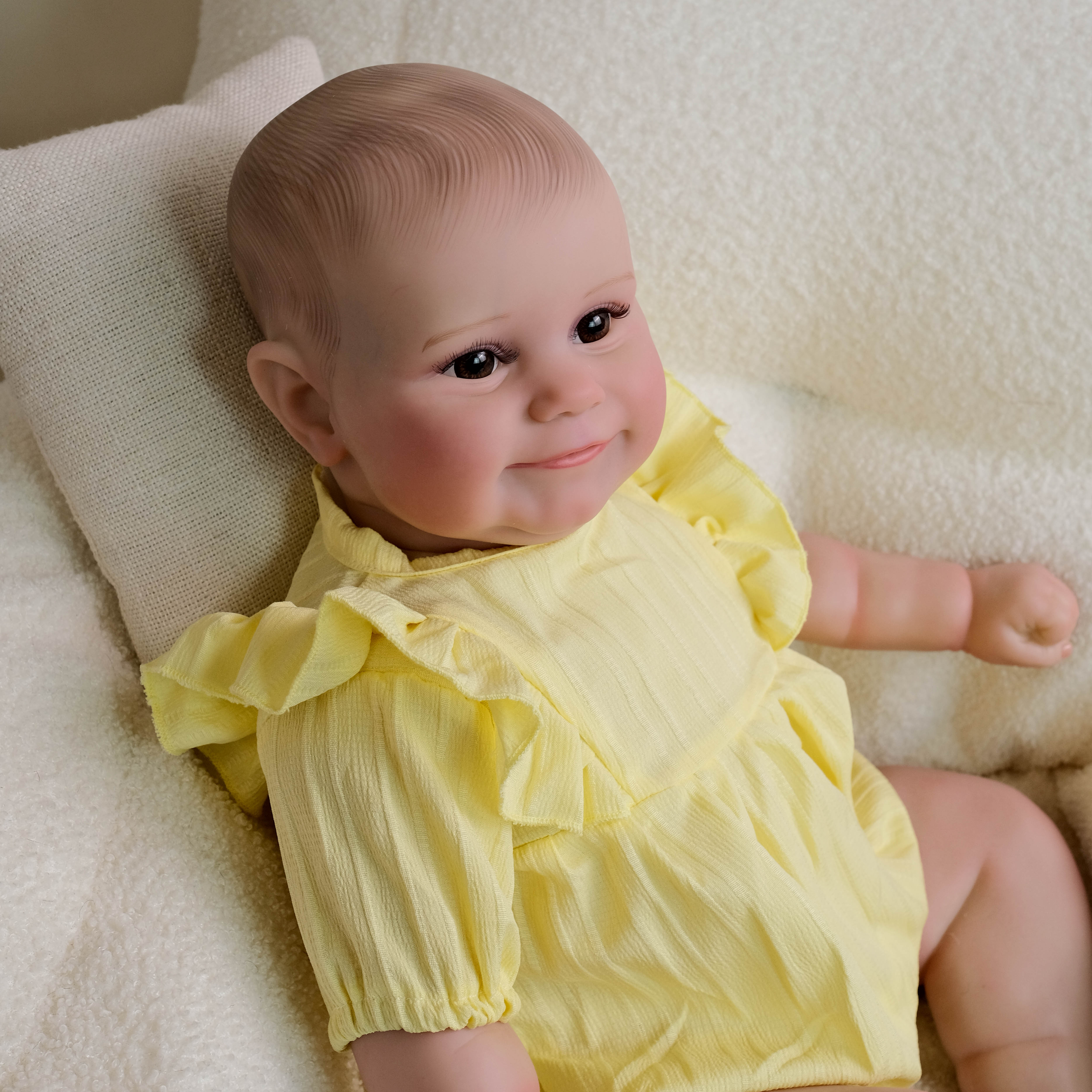 Lalka Reborn Santiago – 60 cm detail image 4