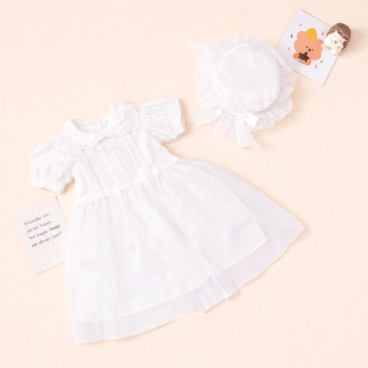 Conjunto blanco estilo campestre con gorro