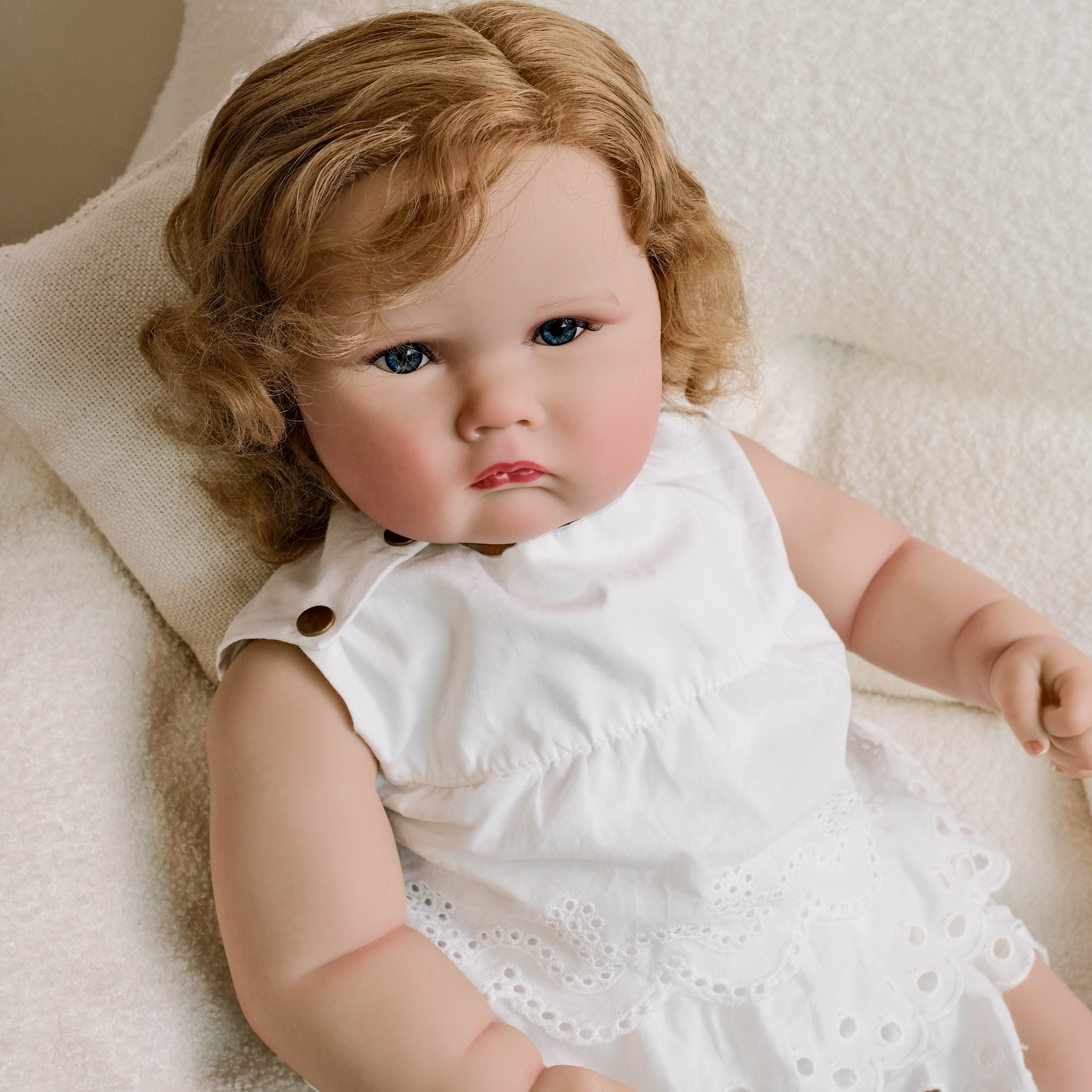 Lalka Reborn Winylowa Ángel – 60 cm, z Dźwiękiem i Wszczepionymi Włosami detail image 2