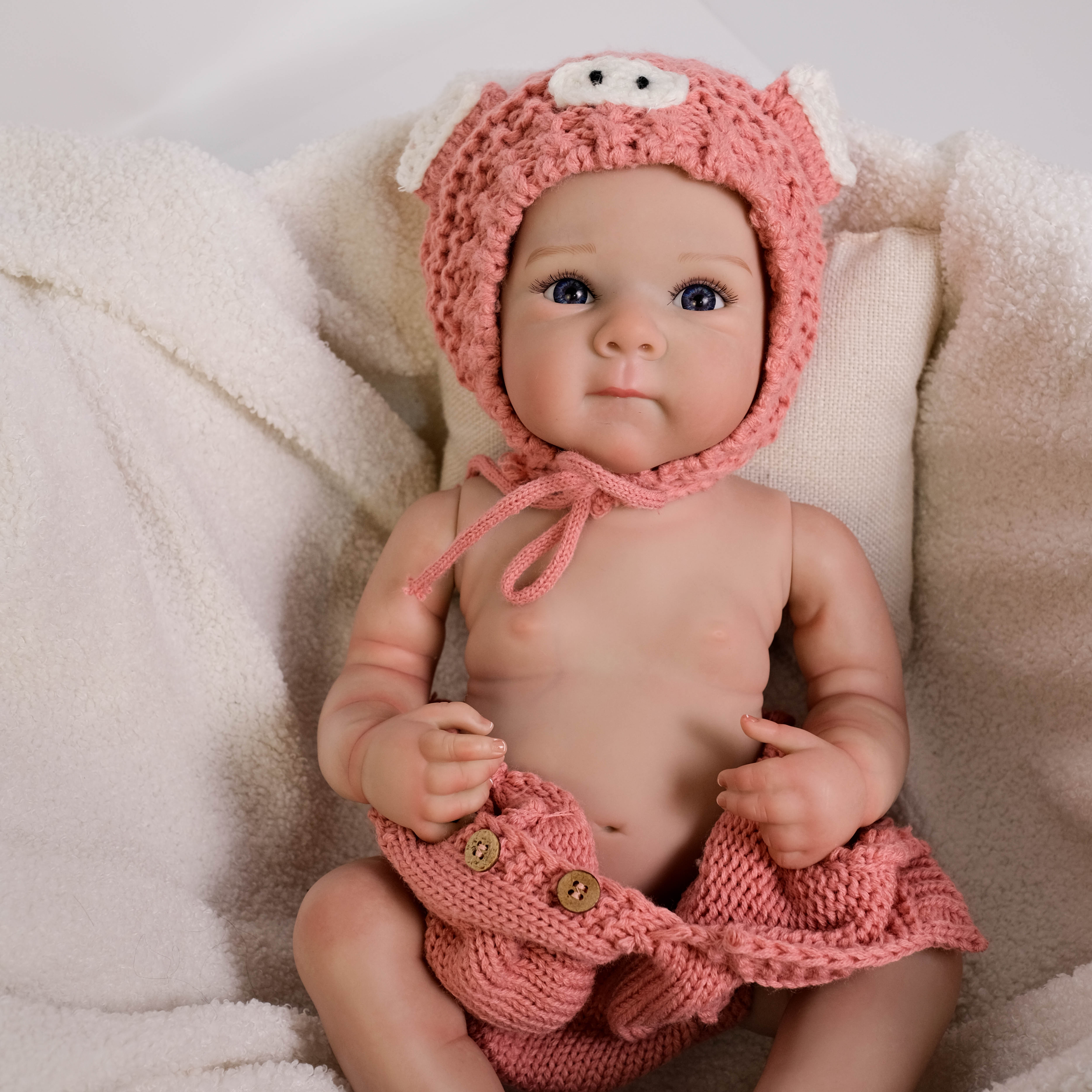 Bambola Reborn Estela in Silicone – 45 cm detail image 4
