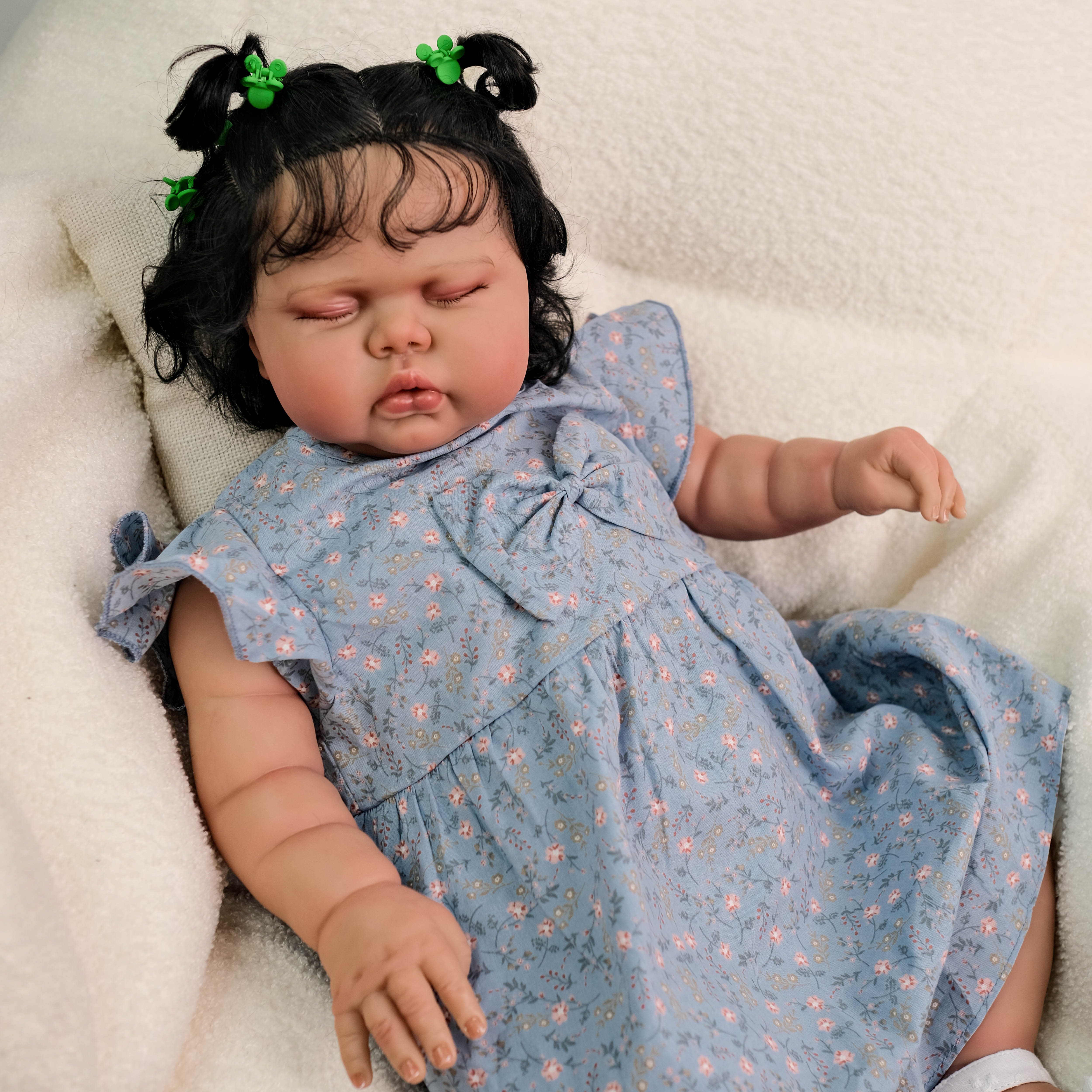 Bebé Reborn de Vinilo Nerea – 60 cm, con Sonido y Pelo Implantado detail image 4