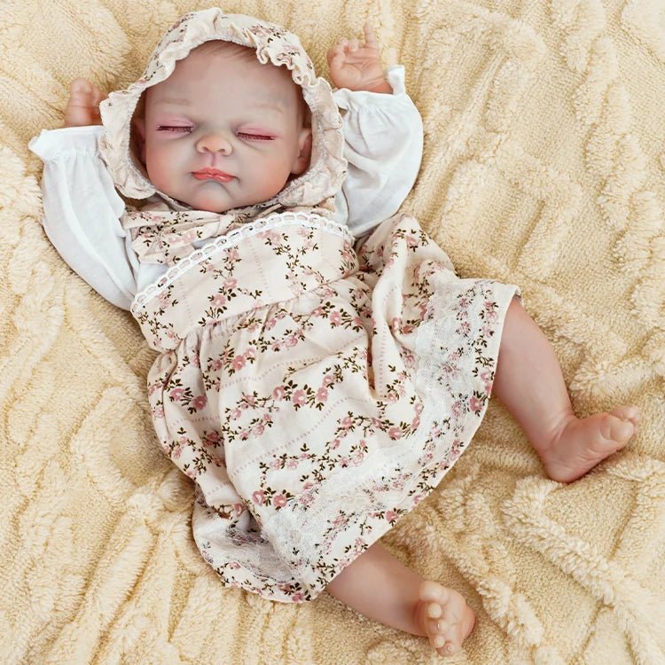 Conjunto floral vintage para muñeca reborn detail image 1
