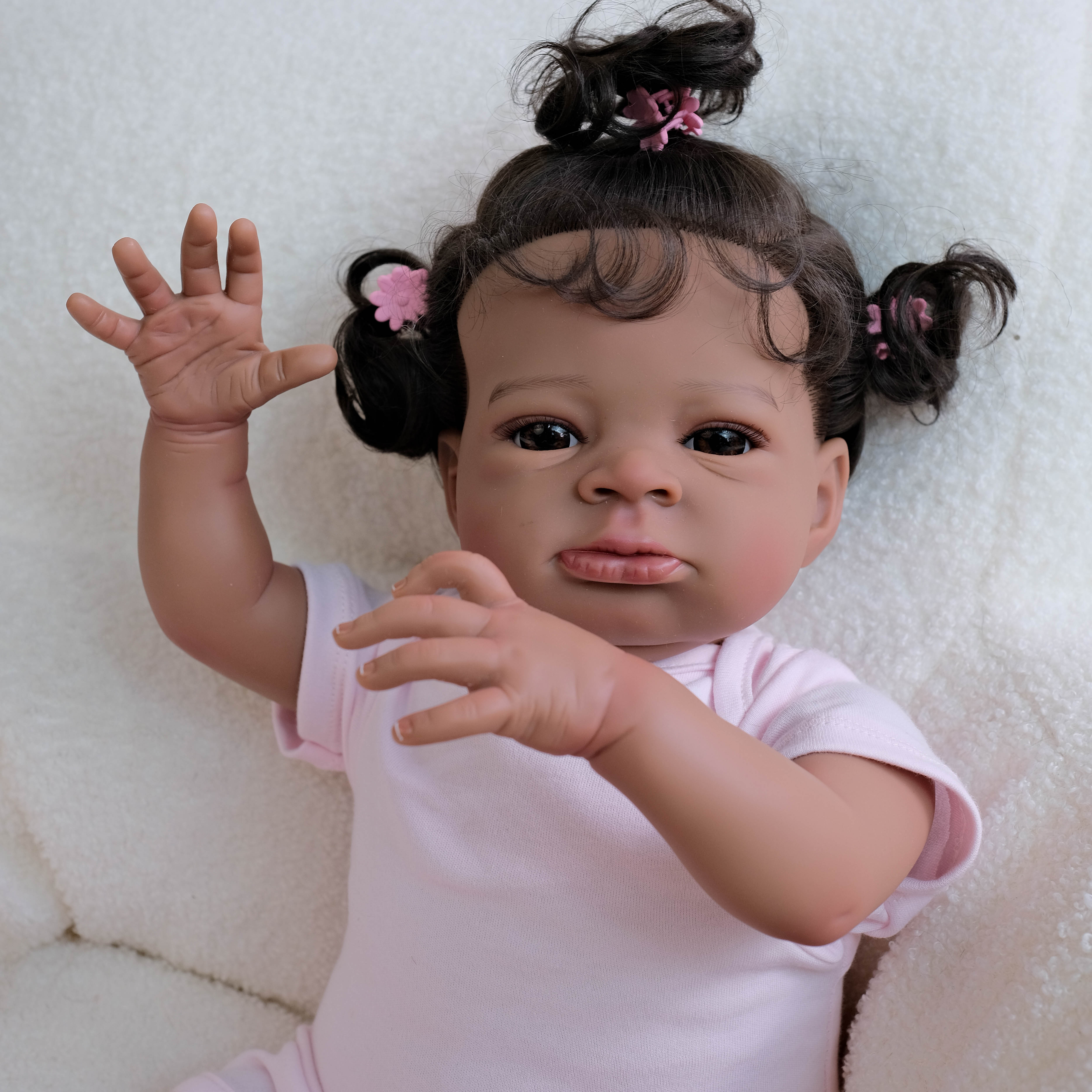 Bebé Reborn de Vinilo Yaiza – 50 cm, Pelo Implantado detail image 9